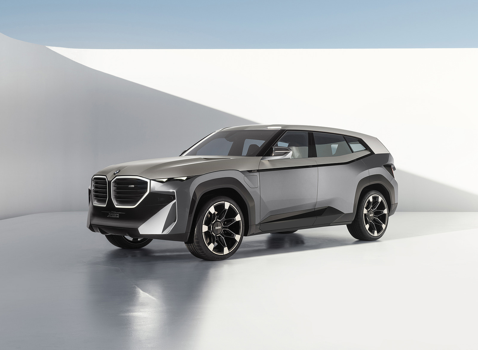 2021 BMW XM Concept Front Three-Quarter Wallpapers #31 of 66