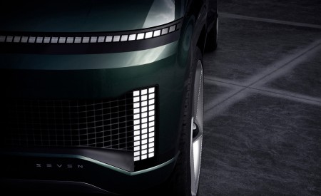 2021 Hyundai SEVEN Concept Headlight Wallpapers 450x275 (7)