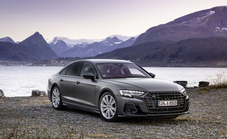 2022 Audi A8 (Color: Daytona Grey Matt Effect) Front Three-Quarter Wallpapers 450x275 (16)