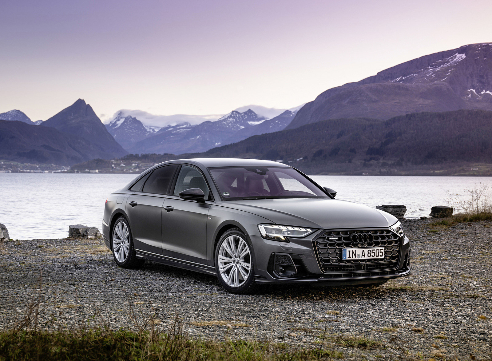 2022 Audi A8 (Color: Daytona Grey Matt Effect) Front Three-Quarter Wallpapers #16 of 64