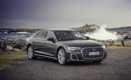 2022 Audi A8 L (Color: Manhattan Grey) Front Three-Quarter Wallpapers 450x275 (32)