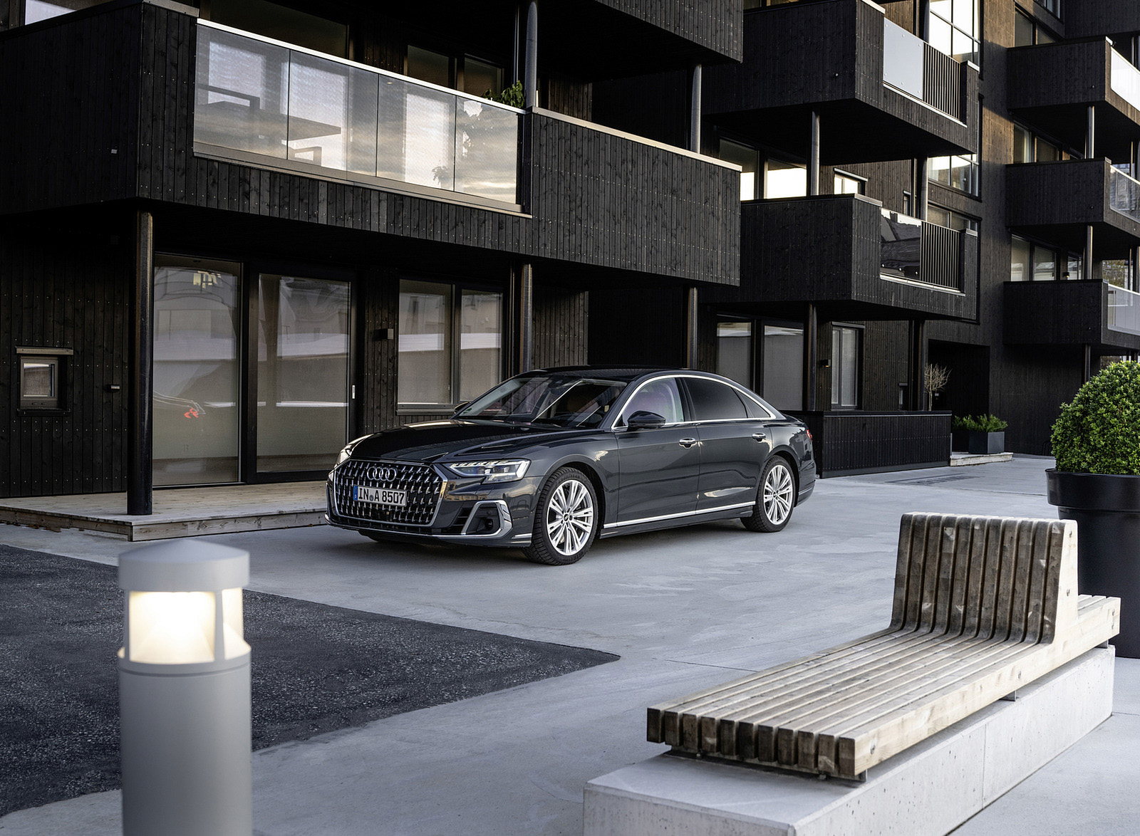 2022 Audi A8 L (Color: Manhattan Grey) Front Three-Quarter Wallpapers #55 of 91