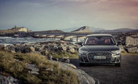 2022 Audi A8 L (Color: Manhattan Grey) Front Wallpapers 450x275 (34)