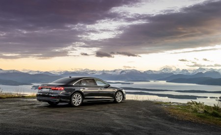 2022 Audi A8 L (Color: Manhattan Grey) Rear Three-Quarter Wallpapers 450x275 (28)