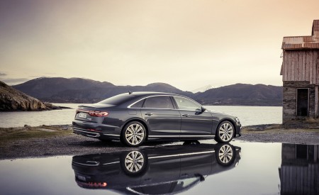 2022 Audi A8 L (Color: Manhattan Grey) Rear Three-Quarter Wallpapers 450x275 (53)