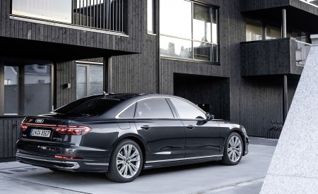 2022 Audi A8 L (Color: Manhattan Grey) Rear Three-Quarter Wallpapers 450x275 (56)