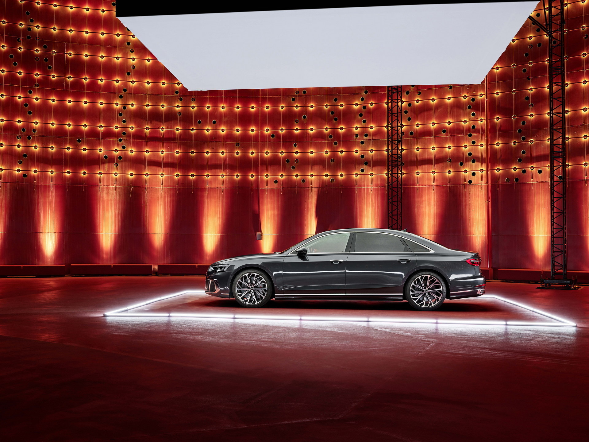 2022 Audi A8 L (Color: Manhattan Grey) Side Wallpapers #75 of 91