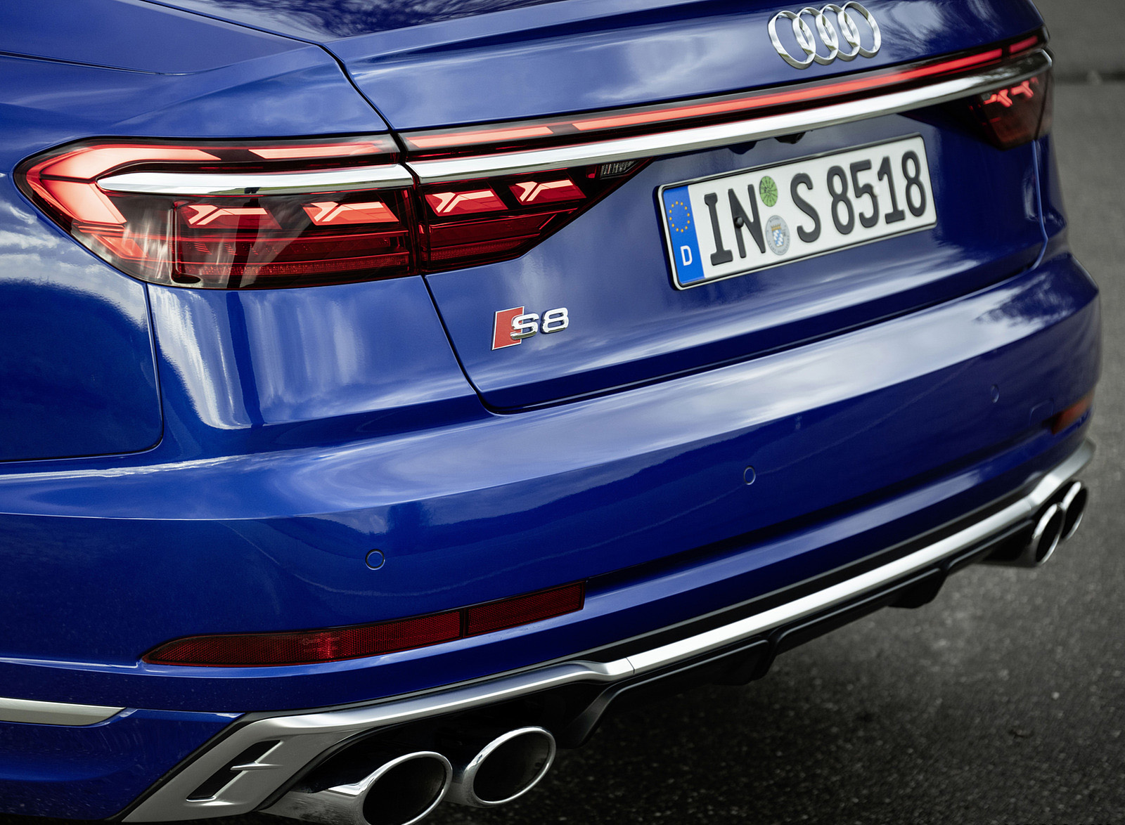 2022 Audi S8 (Color: Ultra Blue) Detail Wallpapers #30 of 53