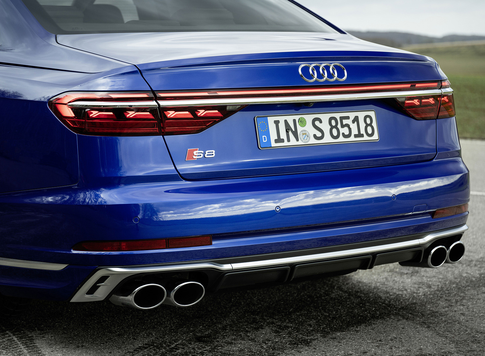 2022 Audi S8 (Color: Ultra Blue) Detail Wallpapers #28 of 53