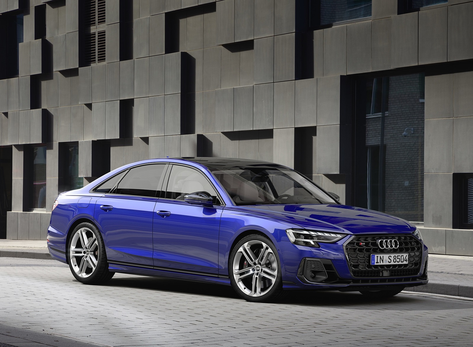 2022 Audi S8 (Color: Ultra Blue) Front Three-Quarter Wallpapers #6 of 53