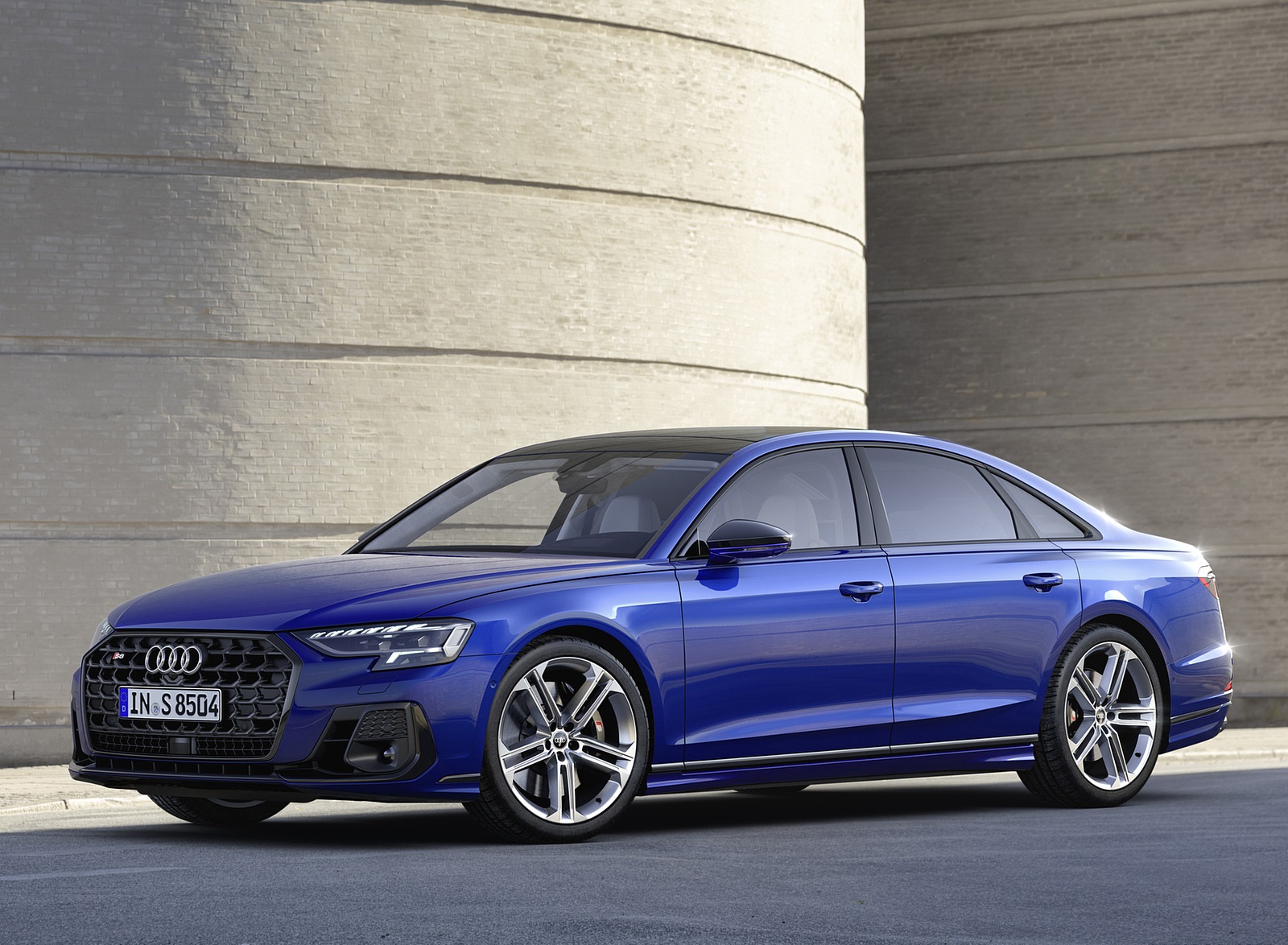 2022 Audi S8 (Color: Ultra Blue) Front Three-Quarter Wallpapers (3)