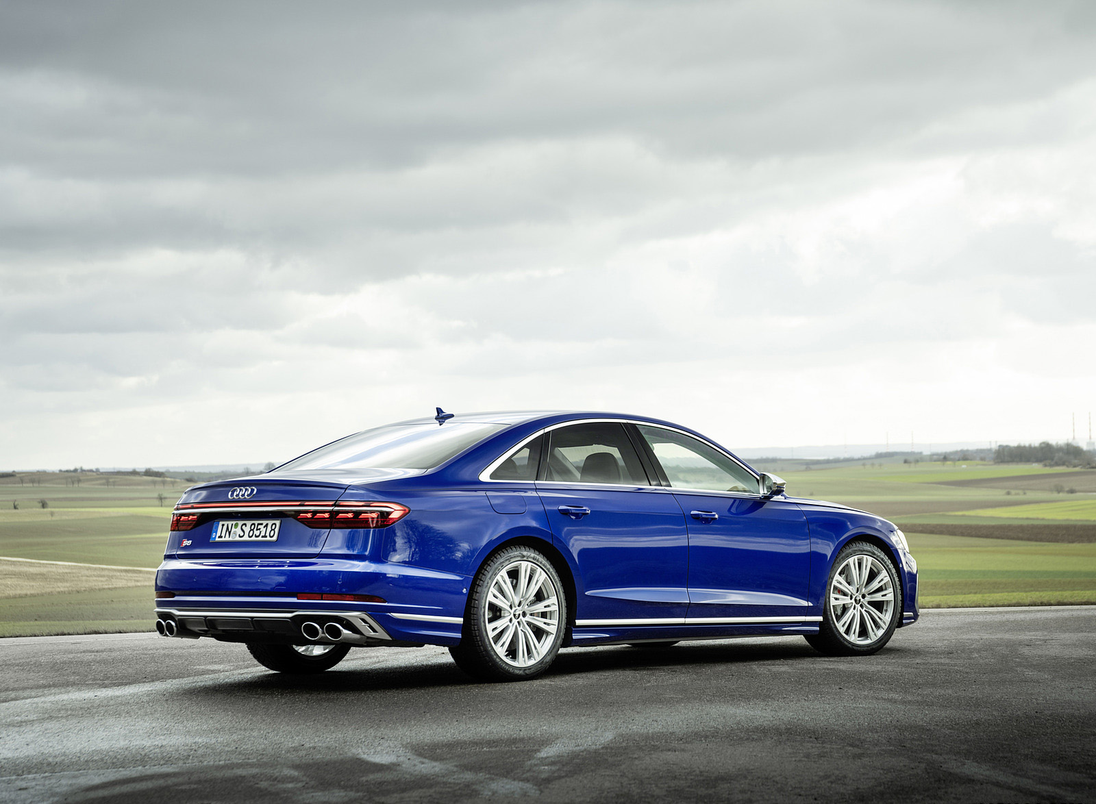 2022 Audi S8 (Color: Ultra Blue) Rear Three-Quarter Wallpapers  #19 of 53