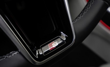 2022 Audi S8 Interior Steering Wheel Wallpapers 450x275 (37)