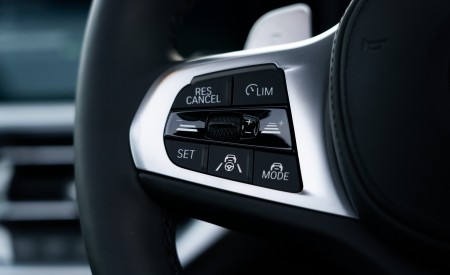 2022 BMW M440i xDrive Gran Coupé (UK-Spec) Interior Steering Wheel Wallpapers 450x275 (23)