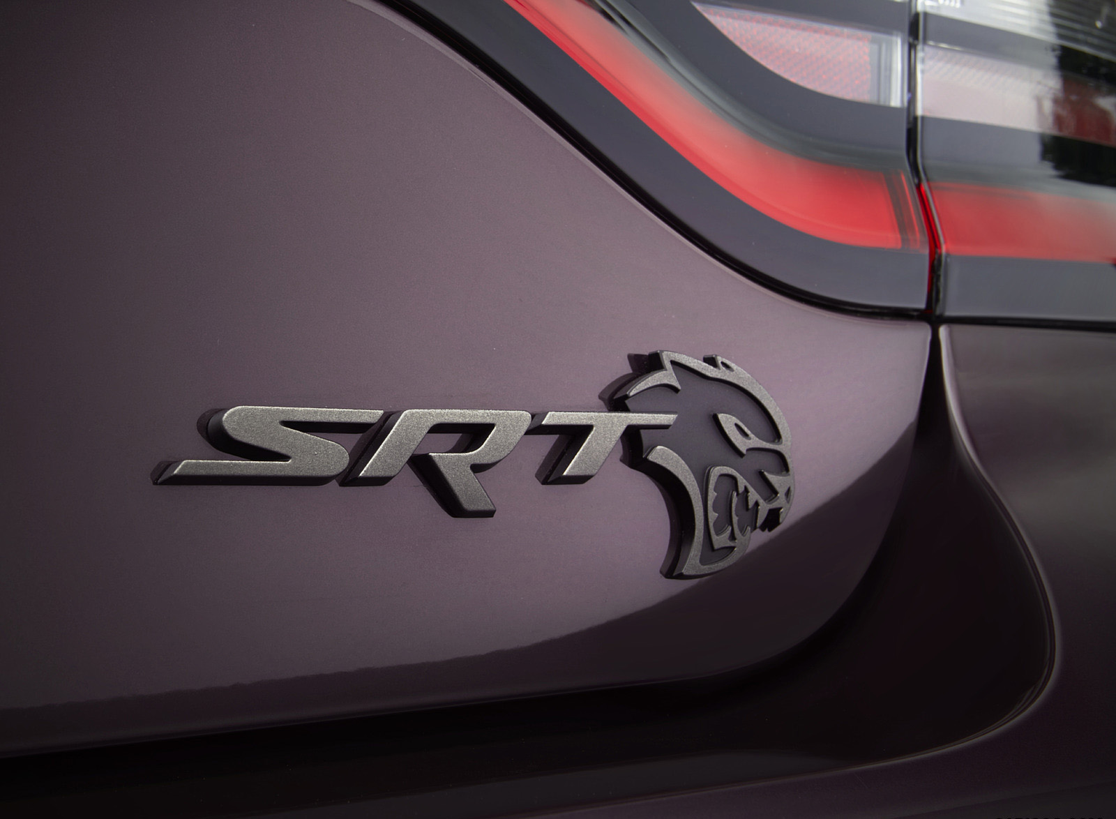2022 Dodge Challenger SRT Hellcat Redeye Widebody Jailbreak Badge Wallpapers (9)