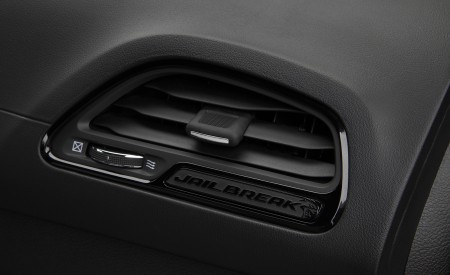 2022 Dodge Charger SRT Hellcat Redeye Widebody Jailbreak Interior Detail Wallpapers 450x275 (10)