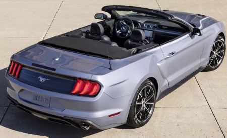 2022 Ford Mustang Coastal Limited Edition Rear Three-Quarter Wallpapers 450x275 (6)
