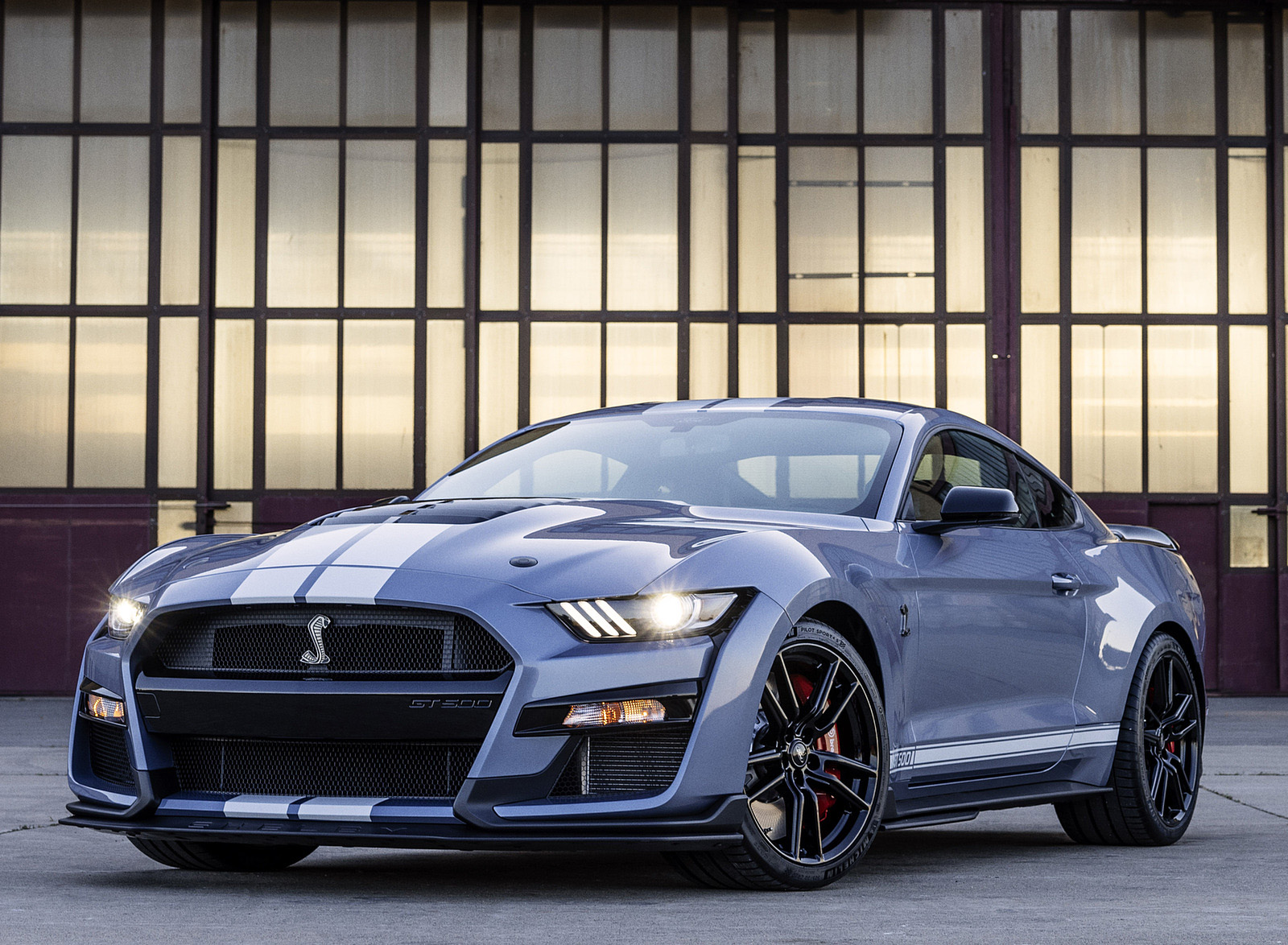 2022 Ford Mustang Shelby GT500 Heritage Edition Front Three-Quarter Wallpapers (5)