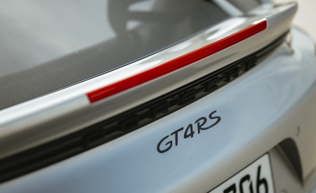 2022 Porsche 718 Cayman GT4 RS (Color: GT Silver Metallic) Badge Wallpapers 450x275 (361)