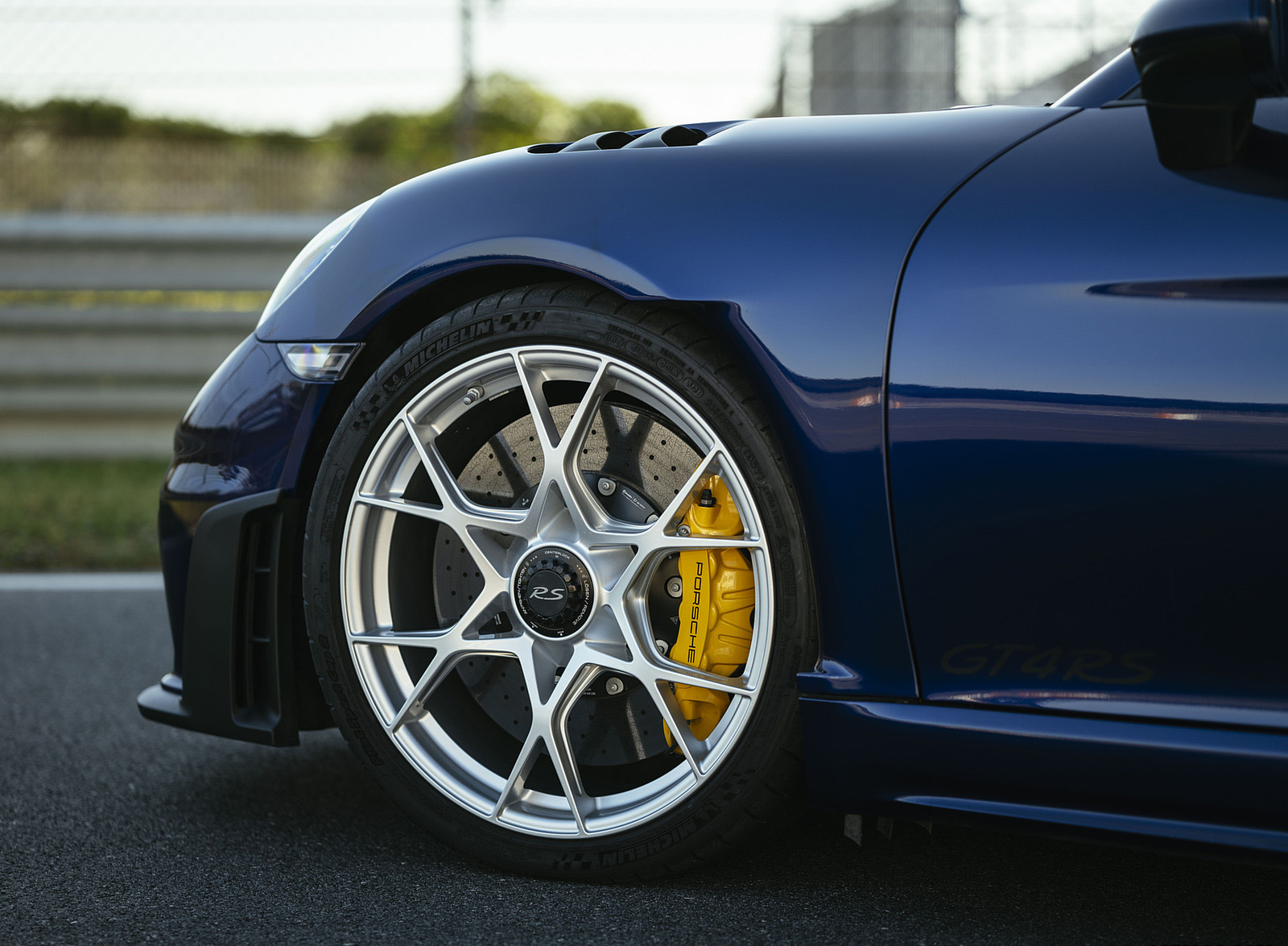 2022 Porsche 718 Cayman GT4 RS (Color: Gentian Blue Metallic) Wheel Wallpapers #131 of 382