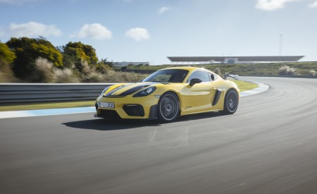 2022 Porsche 718 Cayman GT4 RS (Color: Racing Yellow) Front Three-Quarter Wallpapers 450x275 (226)