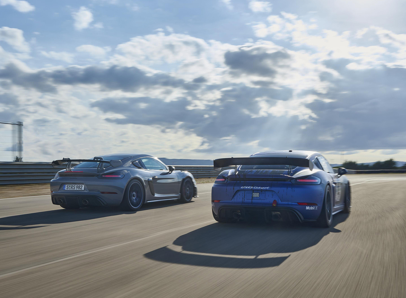 2022 Porsche 718 Cayman GT4 RS and 718 Cayman GT4 RS Clubsport Wallpapers #23 of 382
