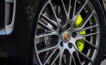 2022 Porsche Panamera 4 E-Hybrid Platinum Edition (Color: Jet Black Metallic) Wheel Wallpapers 450x275 (23)