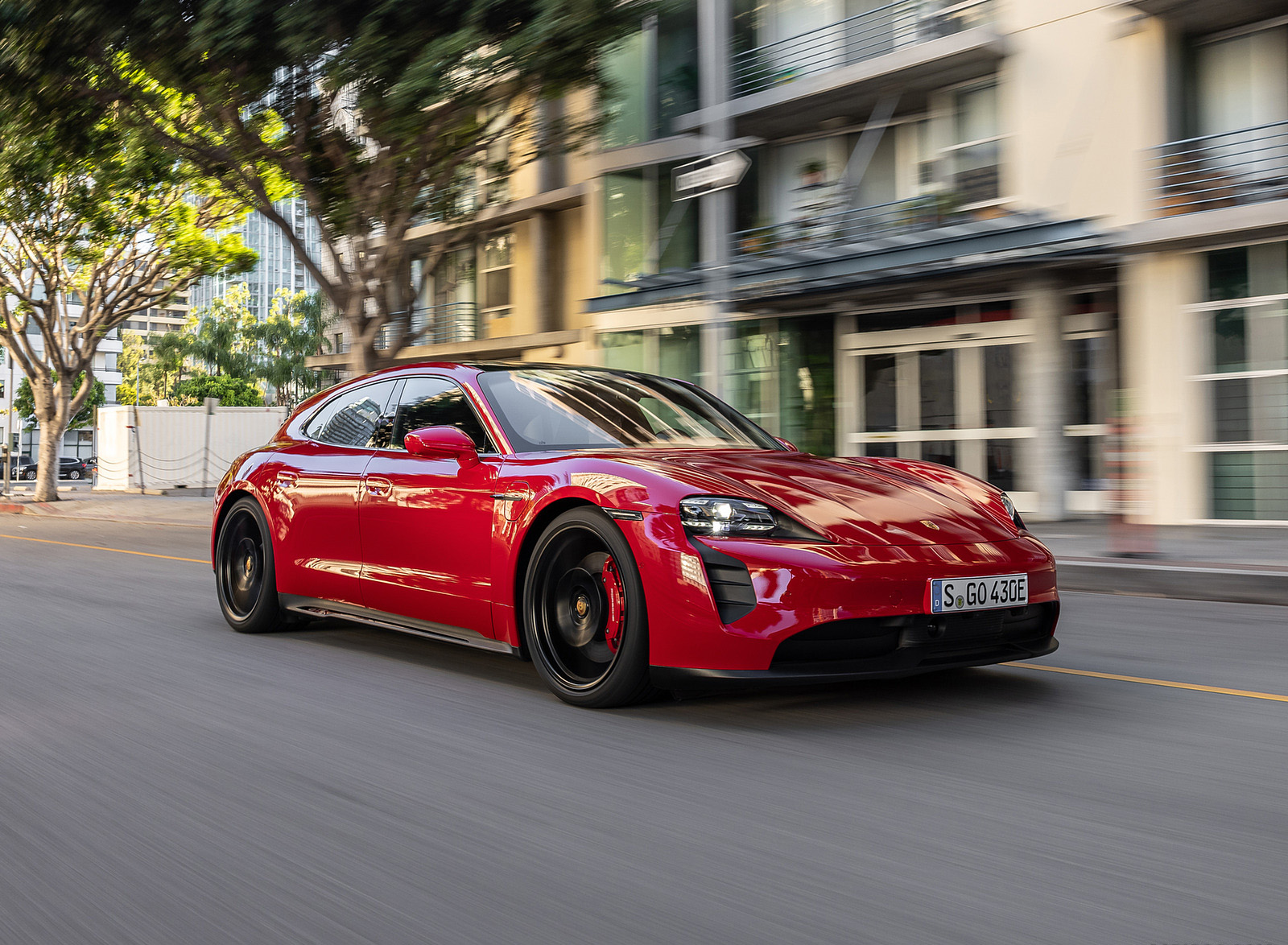 2022 Porsche Taycan GTS Sport Turismo (Color: Carmine Red) Front Three-Quarter Wallpapers #12 of 168
