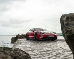 2022 Porsche Taycan GTS Sport Turismo (Color: Carmine Red) Front Three-Quarter Wallpapers 150x120 (67)