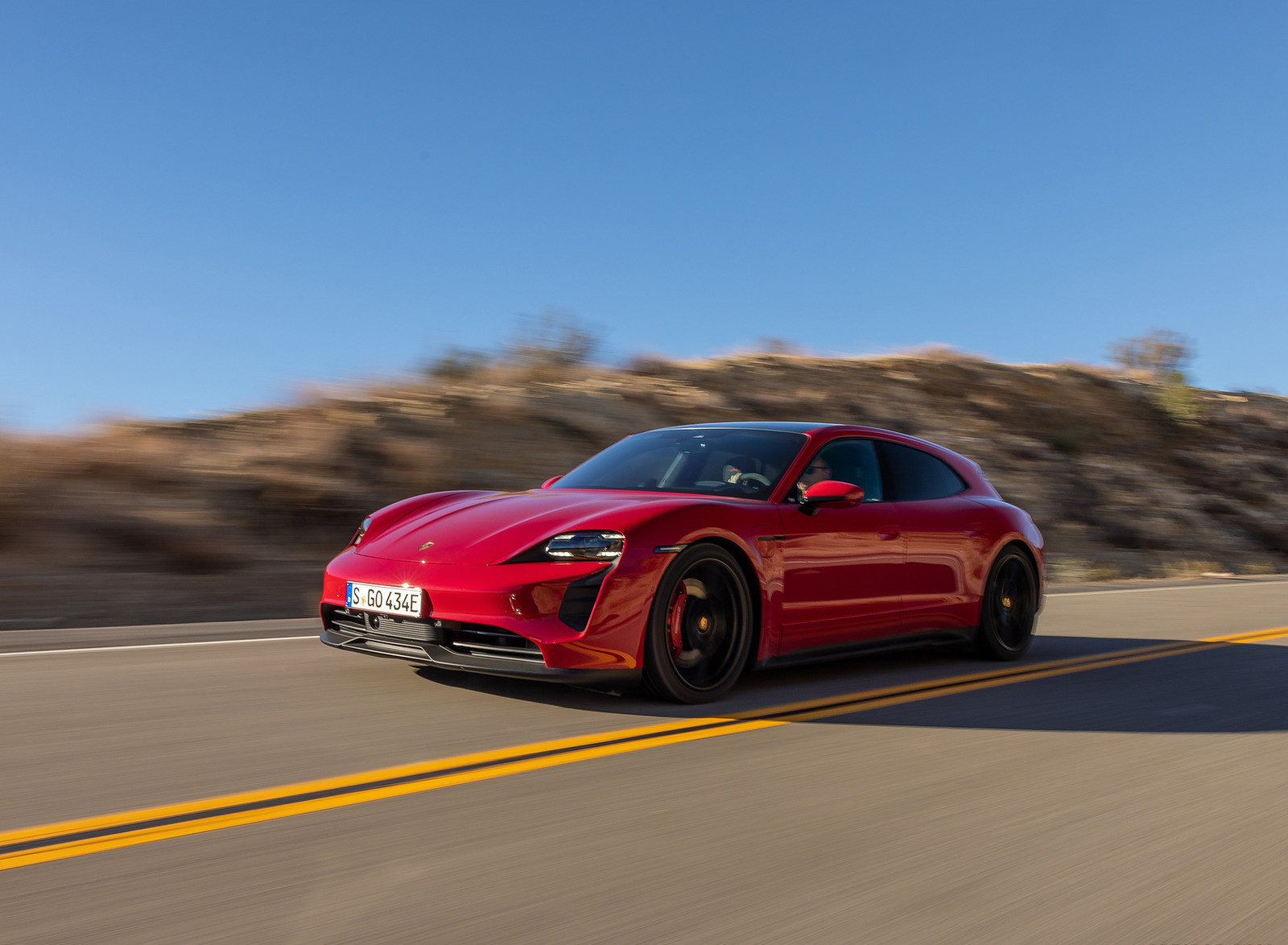 2022 Porsche Taycan GTS Sport Turismo (Color: Carmine Red) Front Three-Quarter Wallpapers #7 of 168