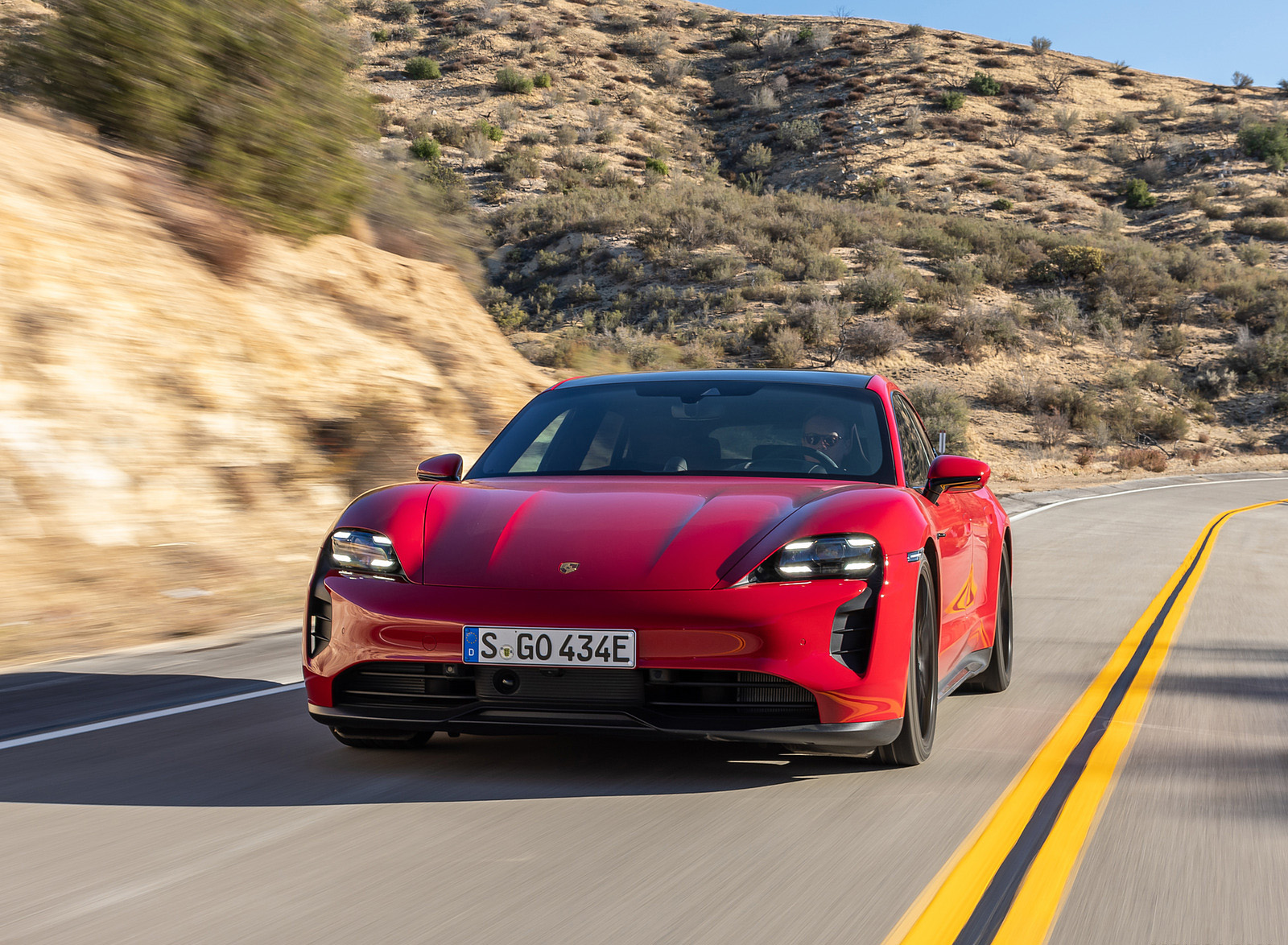 2022 Porsche Taycan GTS Sport Turismo (Color: Carmine Red) Front Wallpapers  #4 of 168