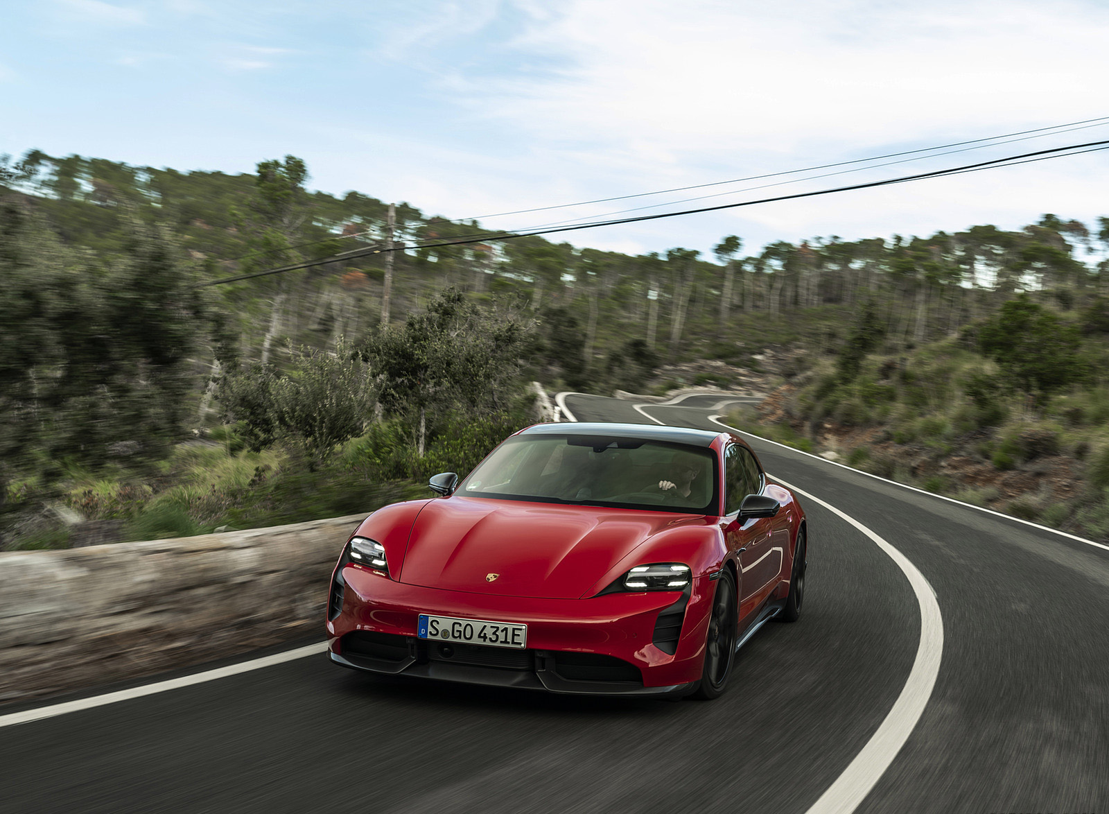 2022 Porsche Taycan GTS Sport Turismo (Color: Carmine Red) Front Wallpapers #55 of 168