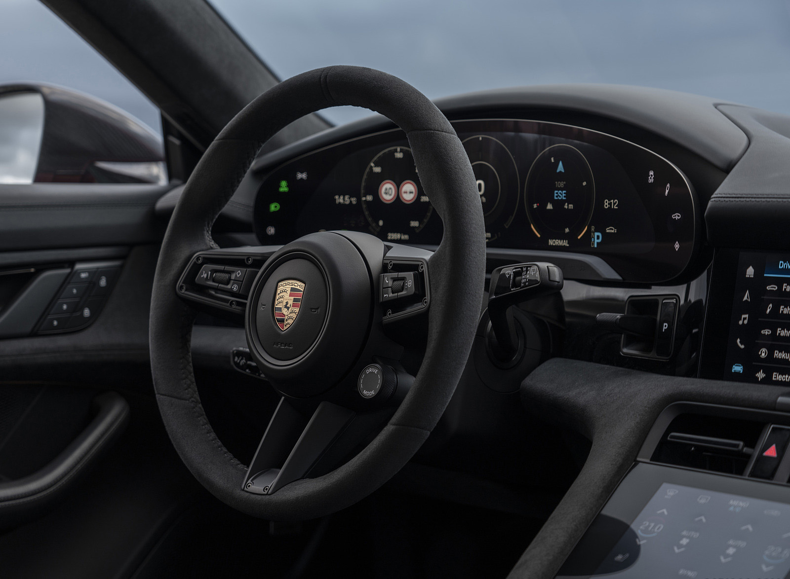 2022 Porsche Taycan GTS Sport Turismo (Color: Carmine Red) Interior Steering Wheel Wallpapers #117 of 168