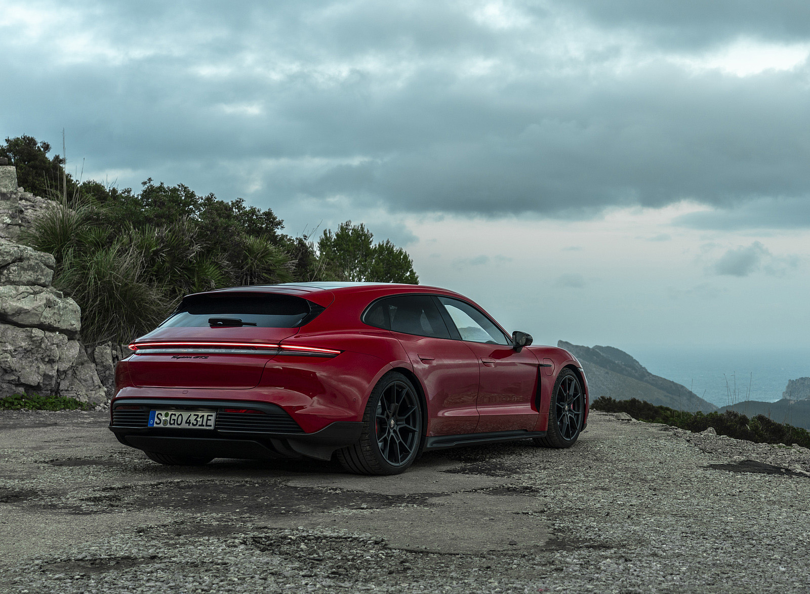 2022 Porsche Taycan GTS Sport Turismo (Color: Carmine Red) Rear Three-Quarter Wallpapers #94 of 168