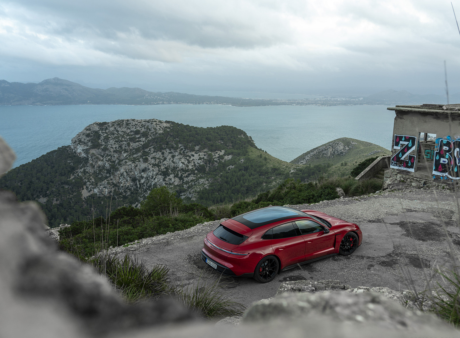 2022 Porsche Taycan GTS Sport Turismo (Color: Carmine Red) Top Wallpapers #98 of 168