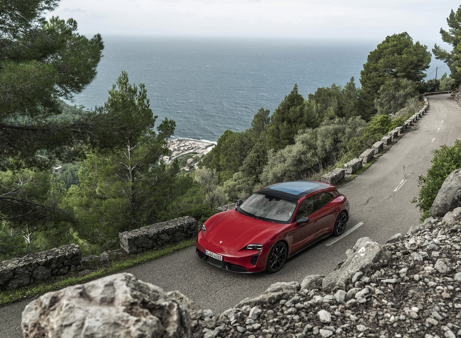 2022 Porsche Taycan GTS Sport Turismo (Color: Carmine Red) Top Wallpapers #48 of 168