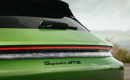 2022 Porsche Taycan GTS Sport Turismo (Color: Mamba Green Metallic) Detail Wallpapers 450x275 (160)