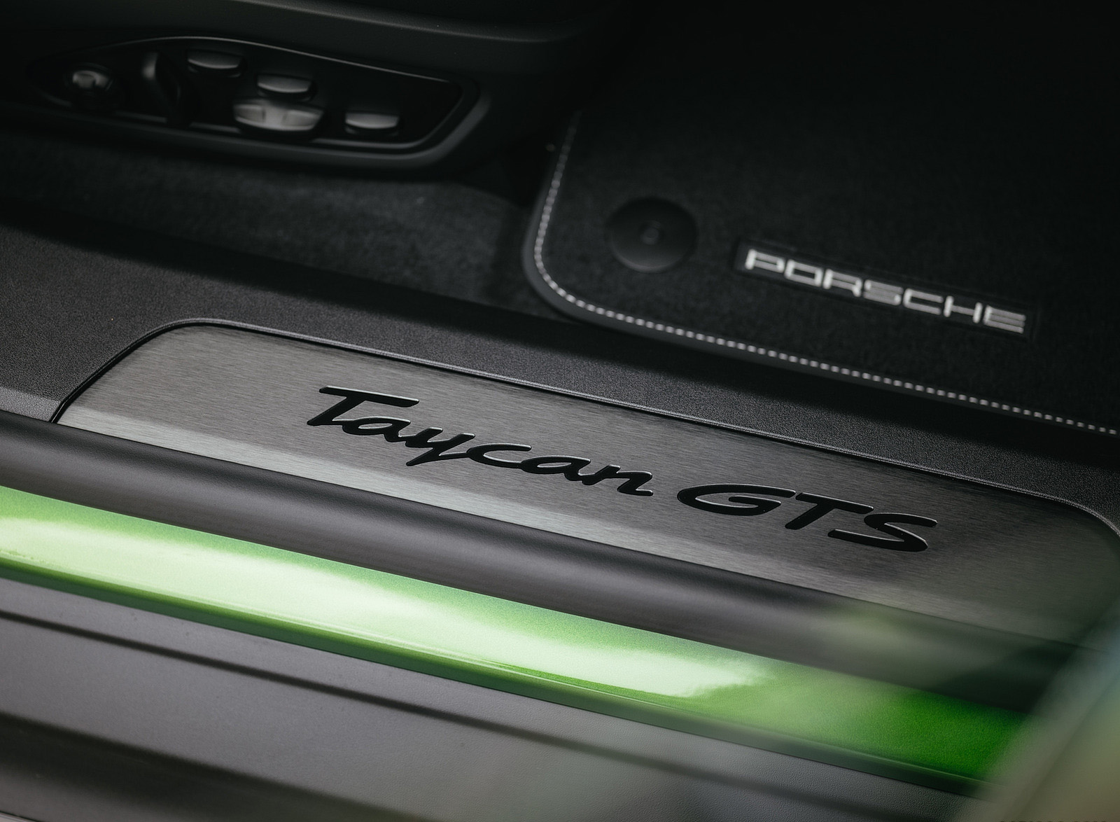 2022 Porsche Taycan GTS Sport Turismo (Color: Mamba Green Metallic) Door Sill Wallpapers #162 of 168