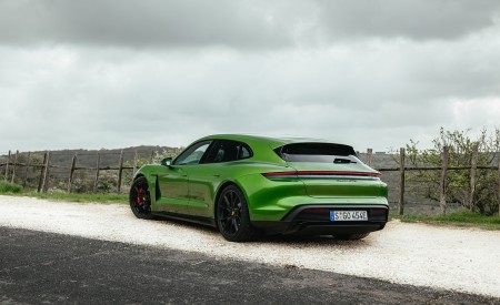2022 Porsche Taycan GTS Sport Turismo (Color: Mamba Green Metallic) Rear Three-Quarter Wallpapers 450x275 (151)