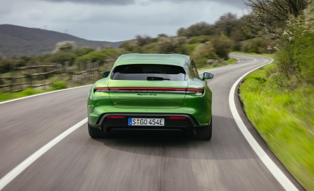 2022 Porsche Taycan GTS Sport Turismo (Color: Mamba Green Metallic) Rear Wallpapers 450x275 (141)