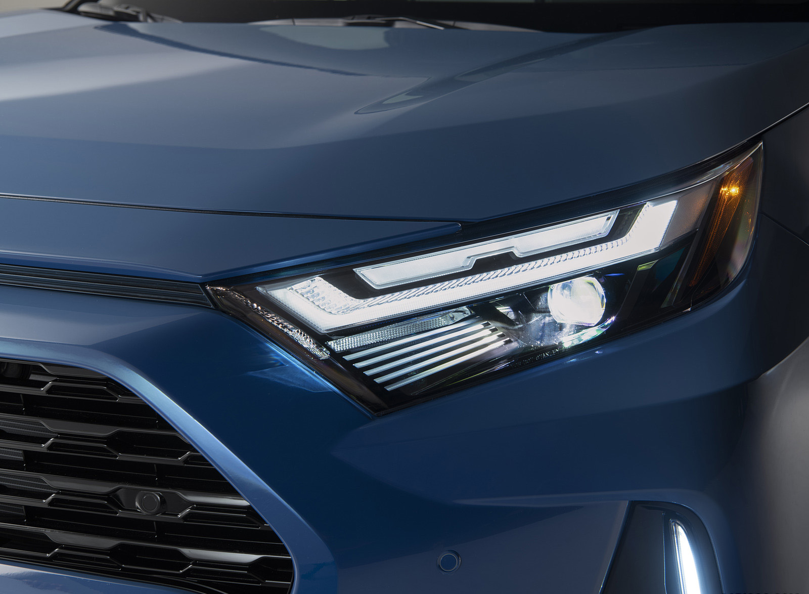 2022 Toyota RAV4 XSE Headlight Wallpapers #39 of 42