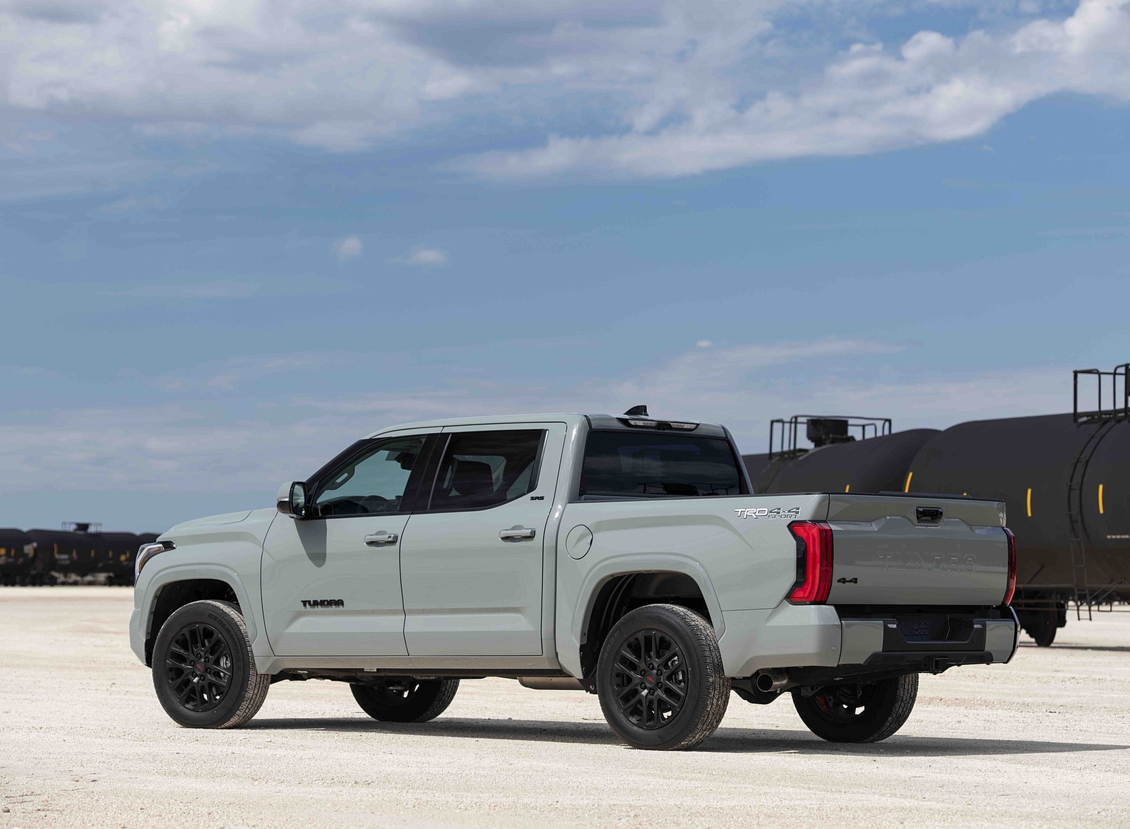 2022 Toyota Tundra SR5 TRD Sport (Color: Lunar Rock) Rear Three-Quarter Wallpapers (5)