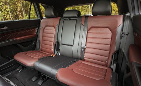 2022 Volkswagen Atlas Cross Sport Interior Rear Seats Wallpapers 450x275 (17)