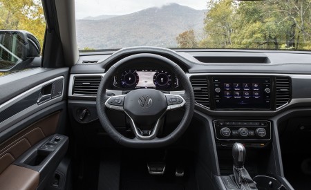2022 Volkswagen Atlas Interior Cockpit Wallpapers 450x275 (15)