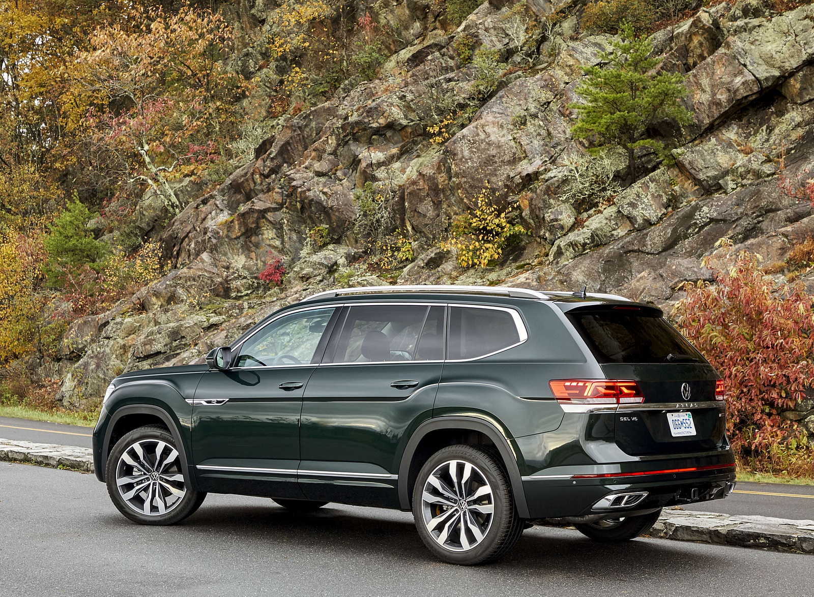 2022 Volkswagen Atlas Rear Three-Quarter Wallpapers (10)