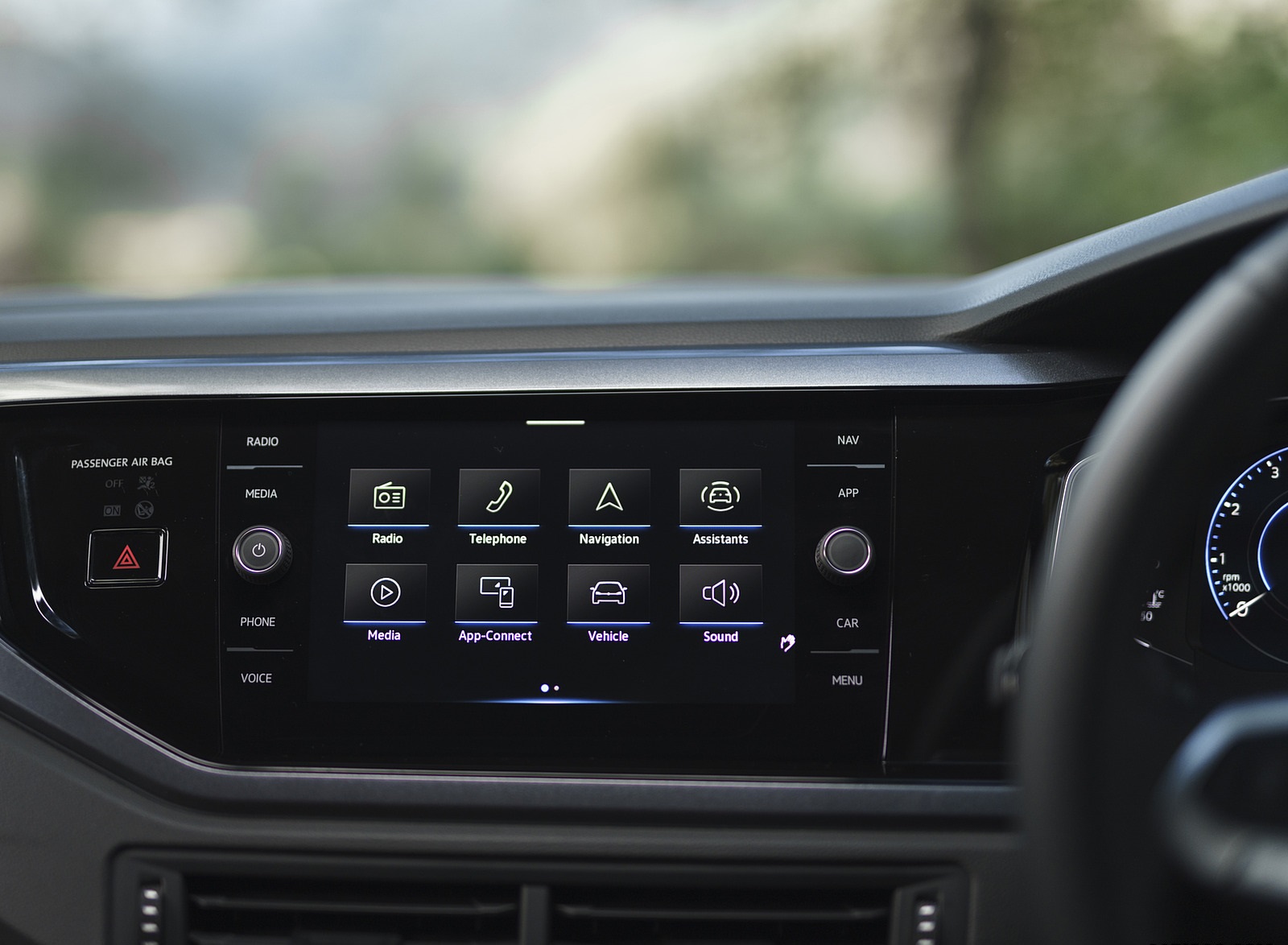 2022 Volkswagen Polo Style (UK-Spec) Central Console Wallpapers #31 of 37