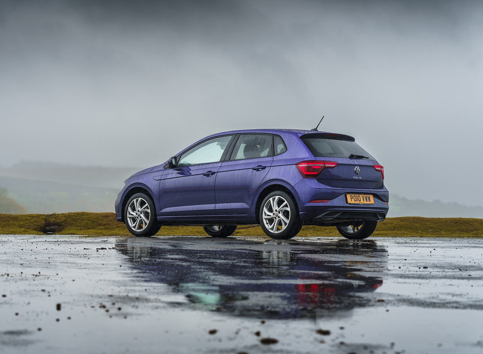 2022 Volkswagen Polo Style (UK-Spec) Rear Three-Quarter Wallpapers #18 of 37