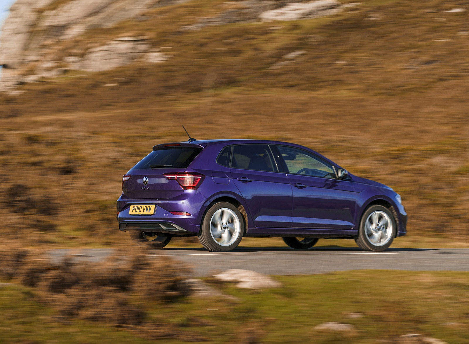 2022 Volkswagen Polo Style (UK-Spec) Rear Three-Quarter Wallpapers (4)