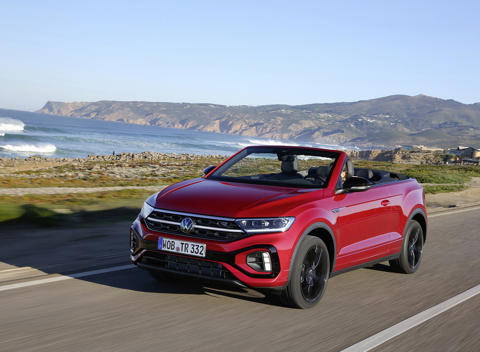 2022 Volkswagen T-Roc Cabriolet Front Three-Quarter Wallpapers #1 of 60