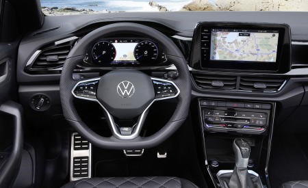 2022 Volkswagen T-Roc Cabriolet Interior Cockpit Wallpapers 450x275 (16)